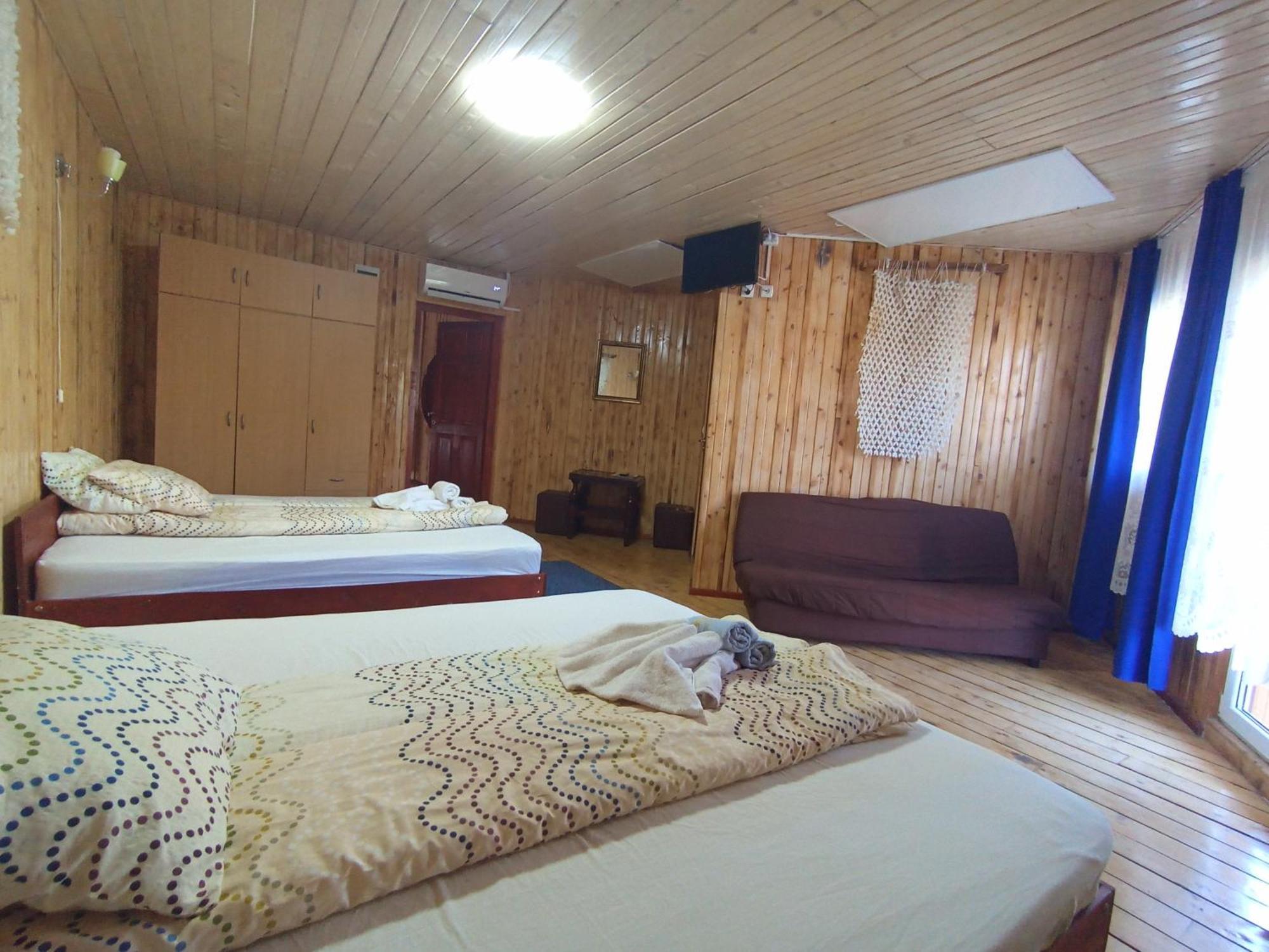 Casa Tudor ทูร์ดา ภายนอก รูปภาพ